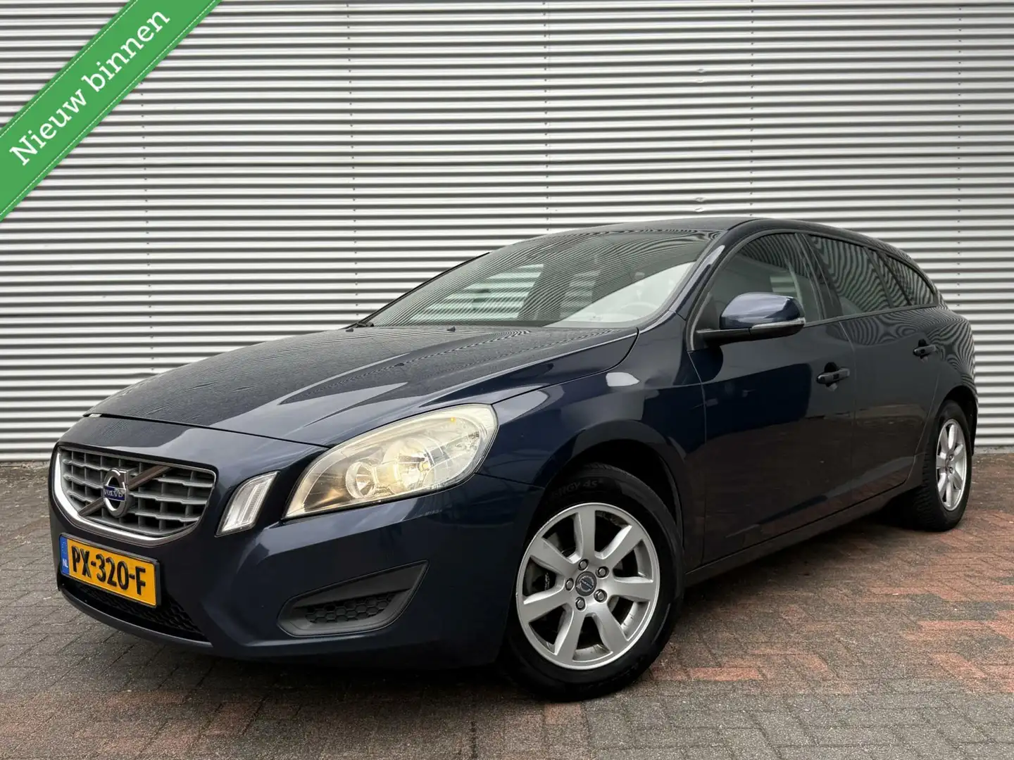 Volvo V60 1.6 D2 Kinetic Airco Led Cruise Navi Pdc bj 2013 Blauw - 1