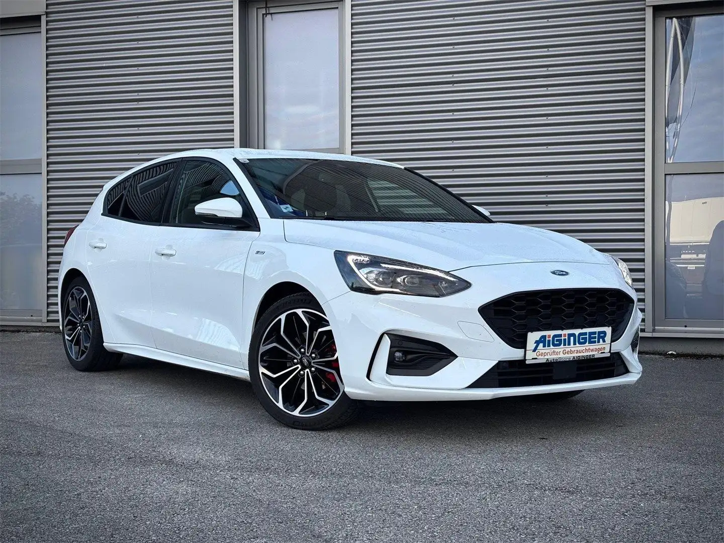 Ford Focus 1,0 EcoBoost Hybrid ST-Line X / Top-Ausst. Weiß - 1
