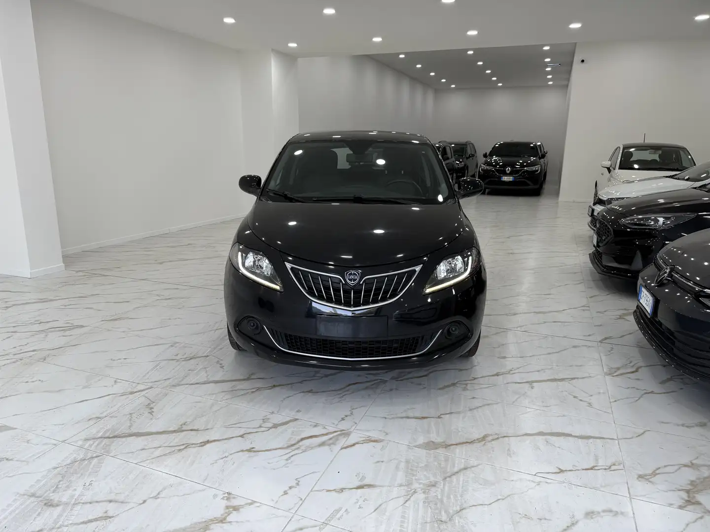 Lancia Ypsilon Ypsilon 1.0 firefly hybrid Silver Plus s Nero - 1