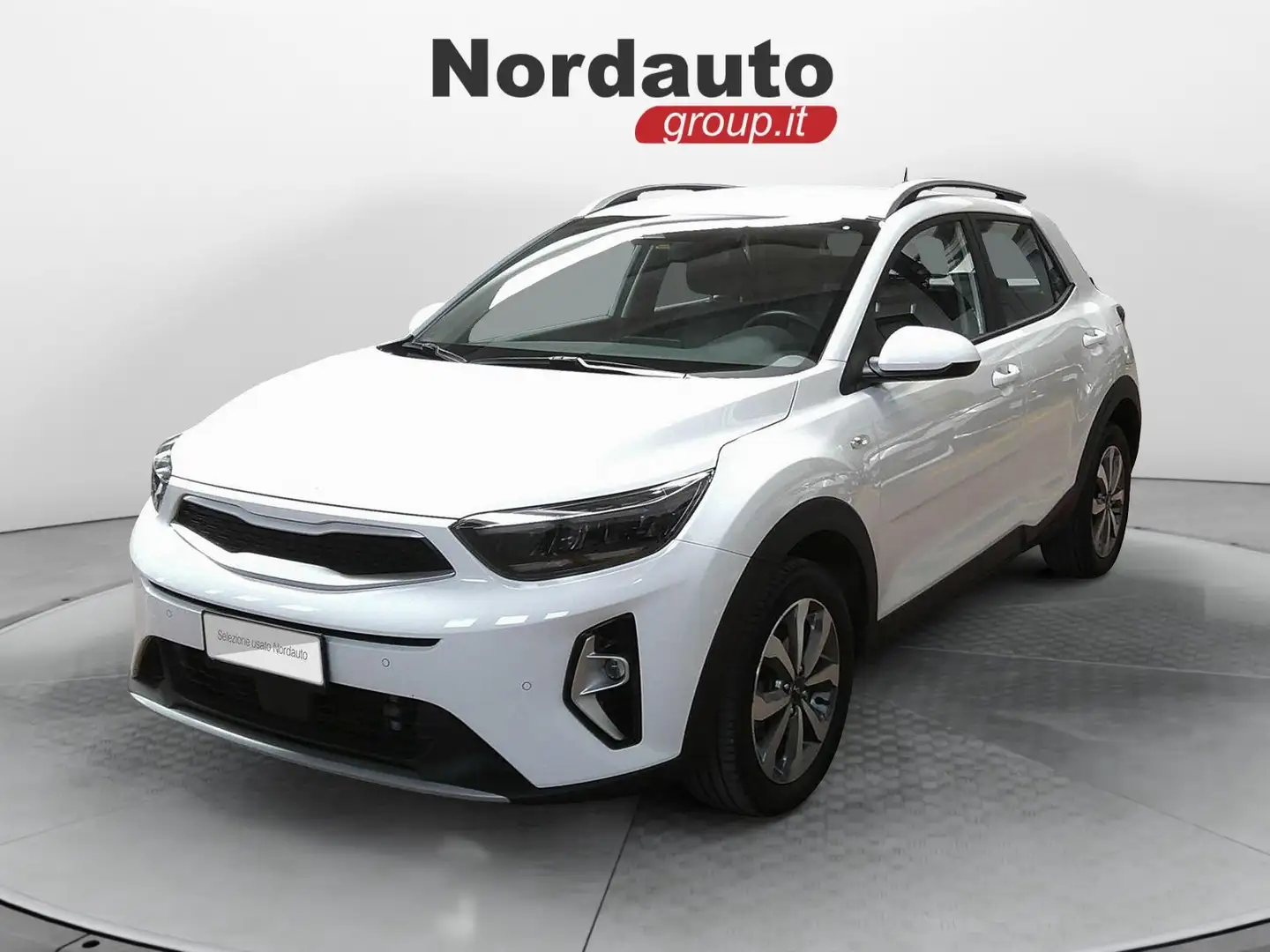 Kia Stonic Stonic 1.0 T-GDi 100 CV MHEV MT Urban Biały - 1