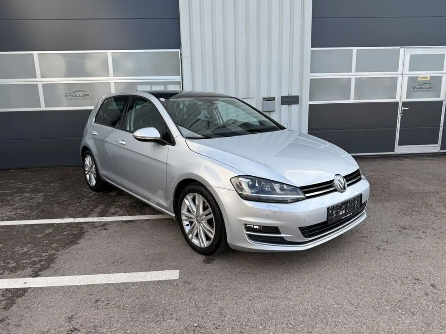 Volkswagen Golf Highline BMT Silber - 2