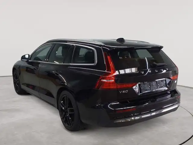Volvo V60 view 5