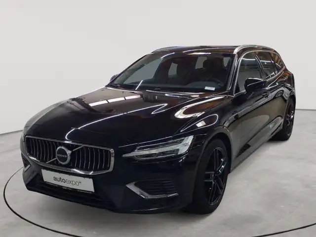 Volvo V60 view 2