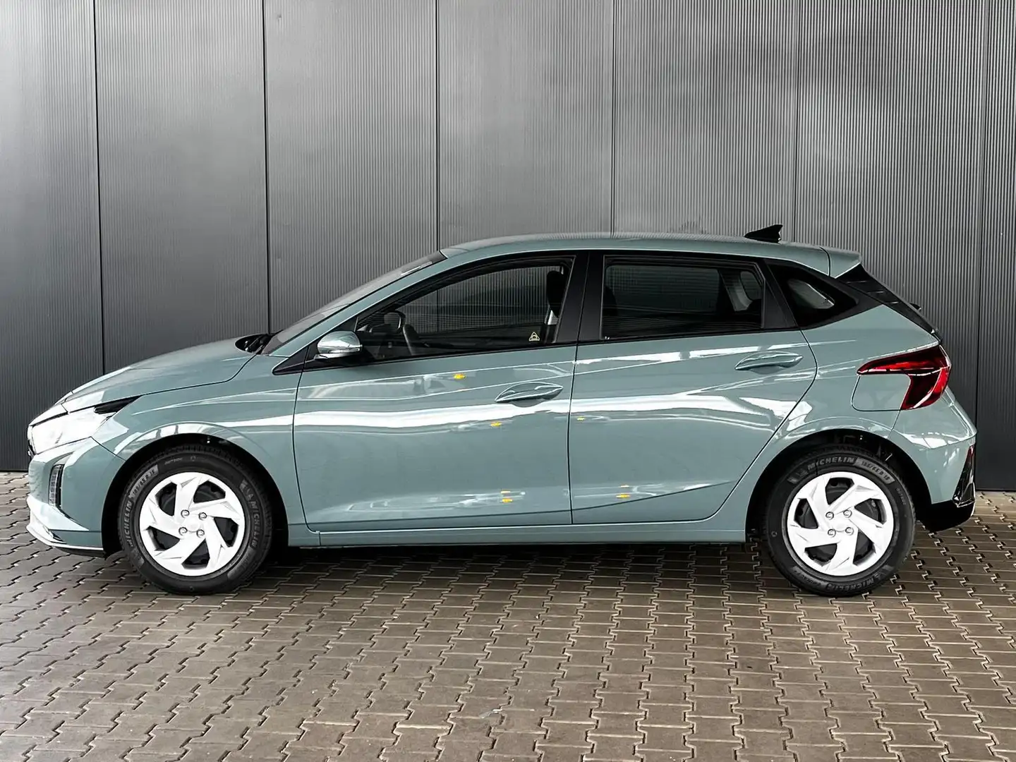 Hyundai i20 Trend 1.0 T-GDi 90PS 6MT / Navi Tempomat PDC H.... Grün - 2