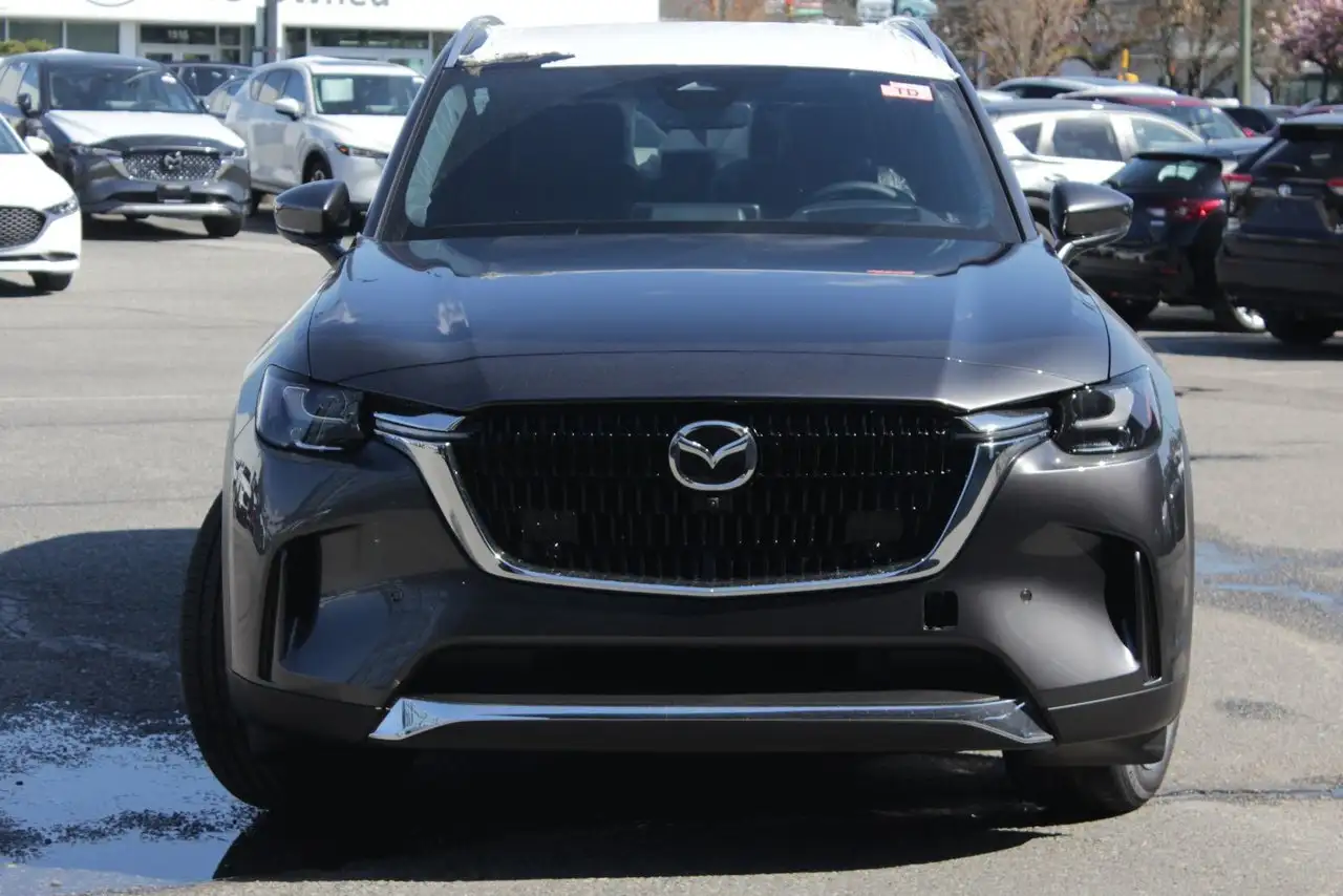 Mazda CX-90 PHEV снимка Mazda CX-90 PHEV