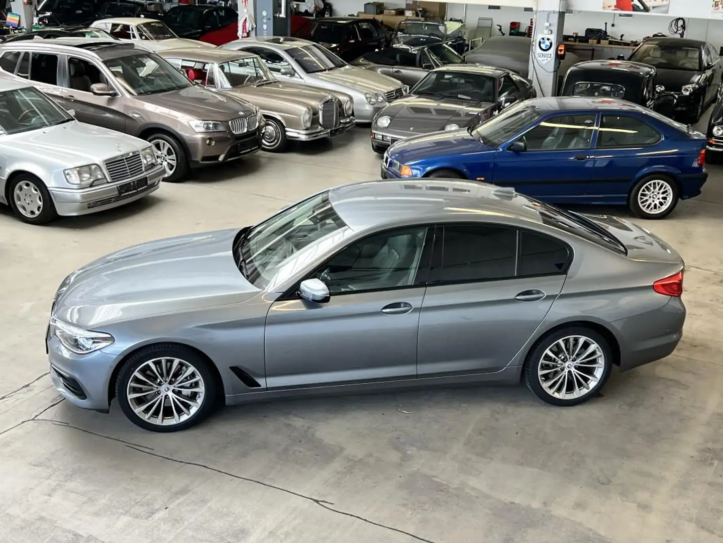 BMW 540 540 i xDrive Sport Line Silber - 2