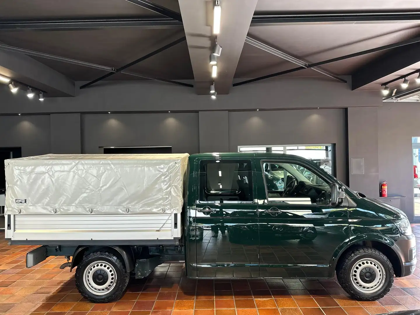 Volkswagen T6 Transporter T6 4MOTION ROCKTON SPERRE SEIKEL AC+SH OHNEADBLUE Grün - 1