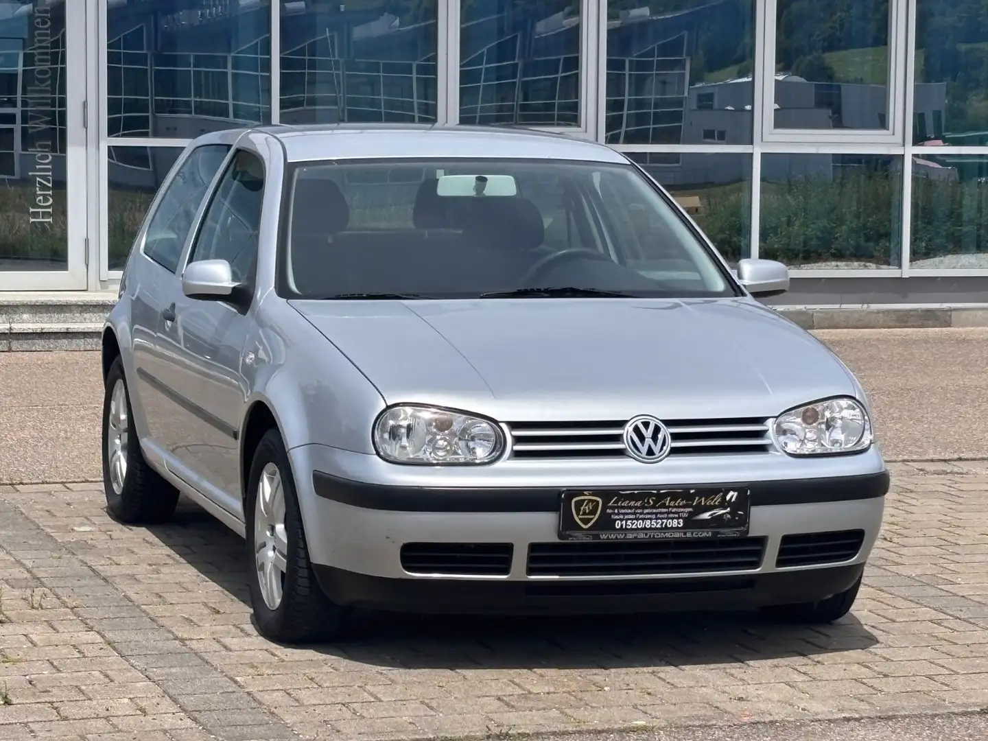 Volkswagen Golf 1.4 Basis Klima Tüv/Au Neu Bei Übergabe Plateado - 1