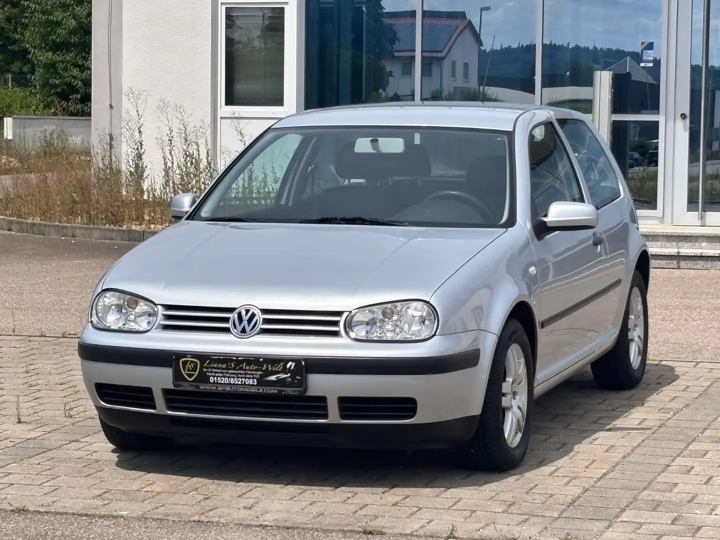 Volkswagen Golf 1.4 Basis Klima Tüv/Au Neu Bei Übergabe Plateado - 2