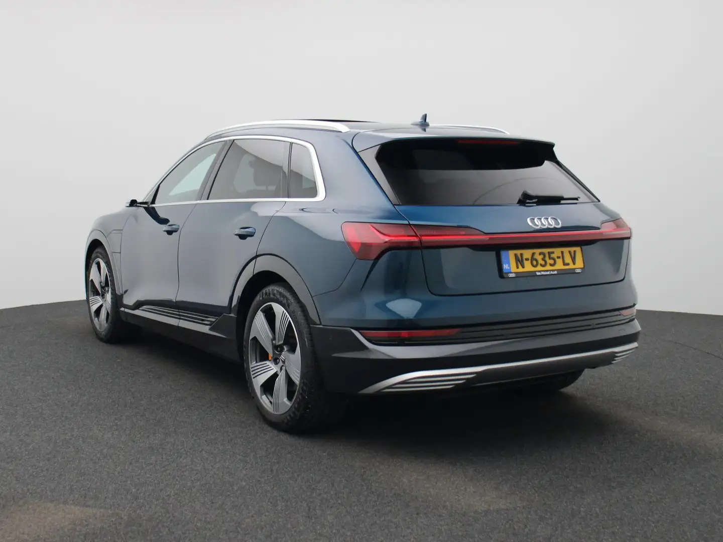 Audi e-tron e-tron 55 quattro 95 kWh | PANORAMADAK | ACHTERUIT Bleu - 2