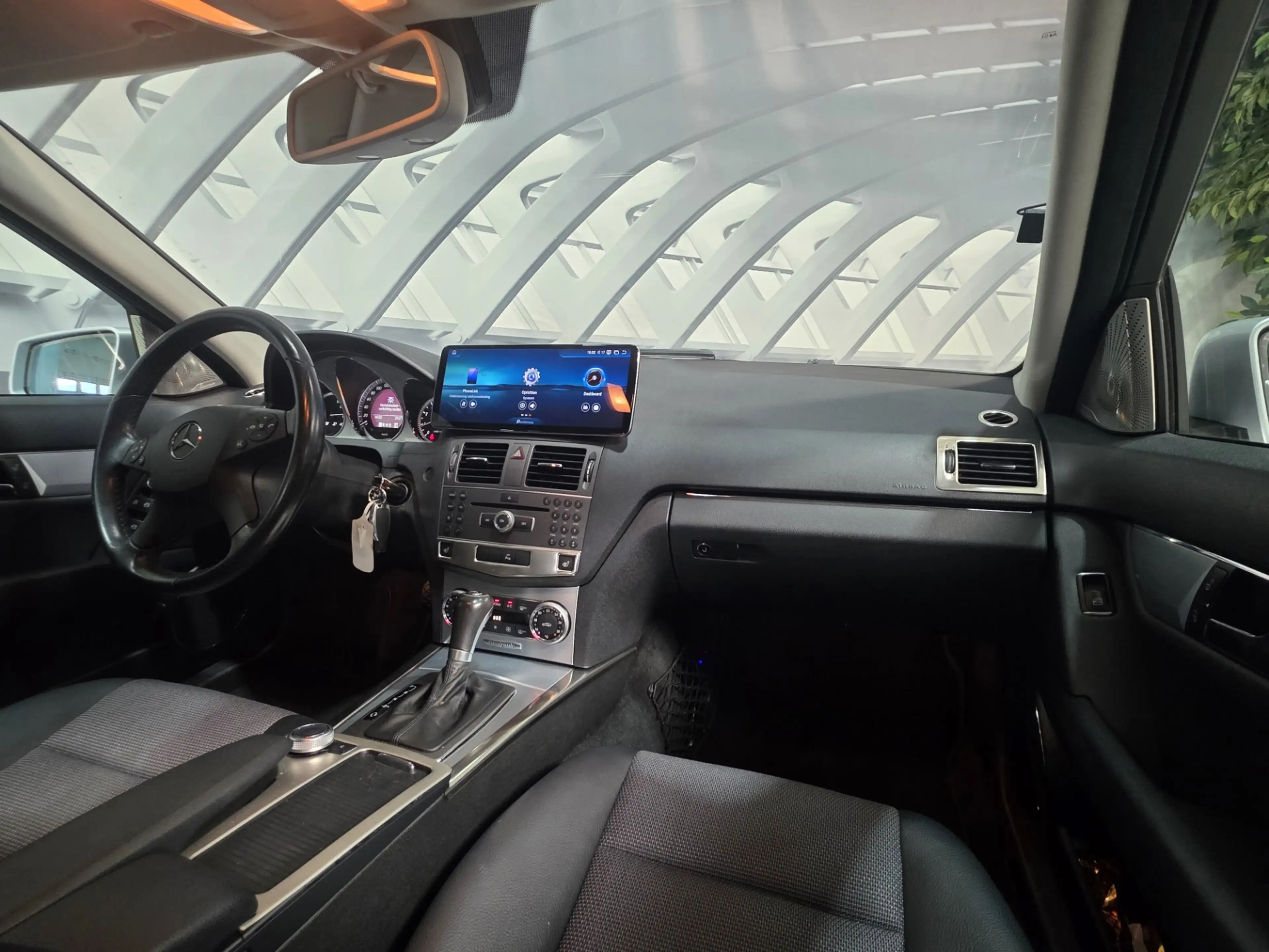 Mercedes-Benz C 180 CGI Avantgarde business Class half leer — photo 3