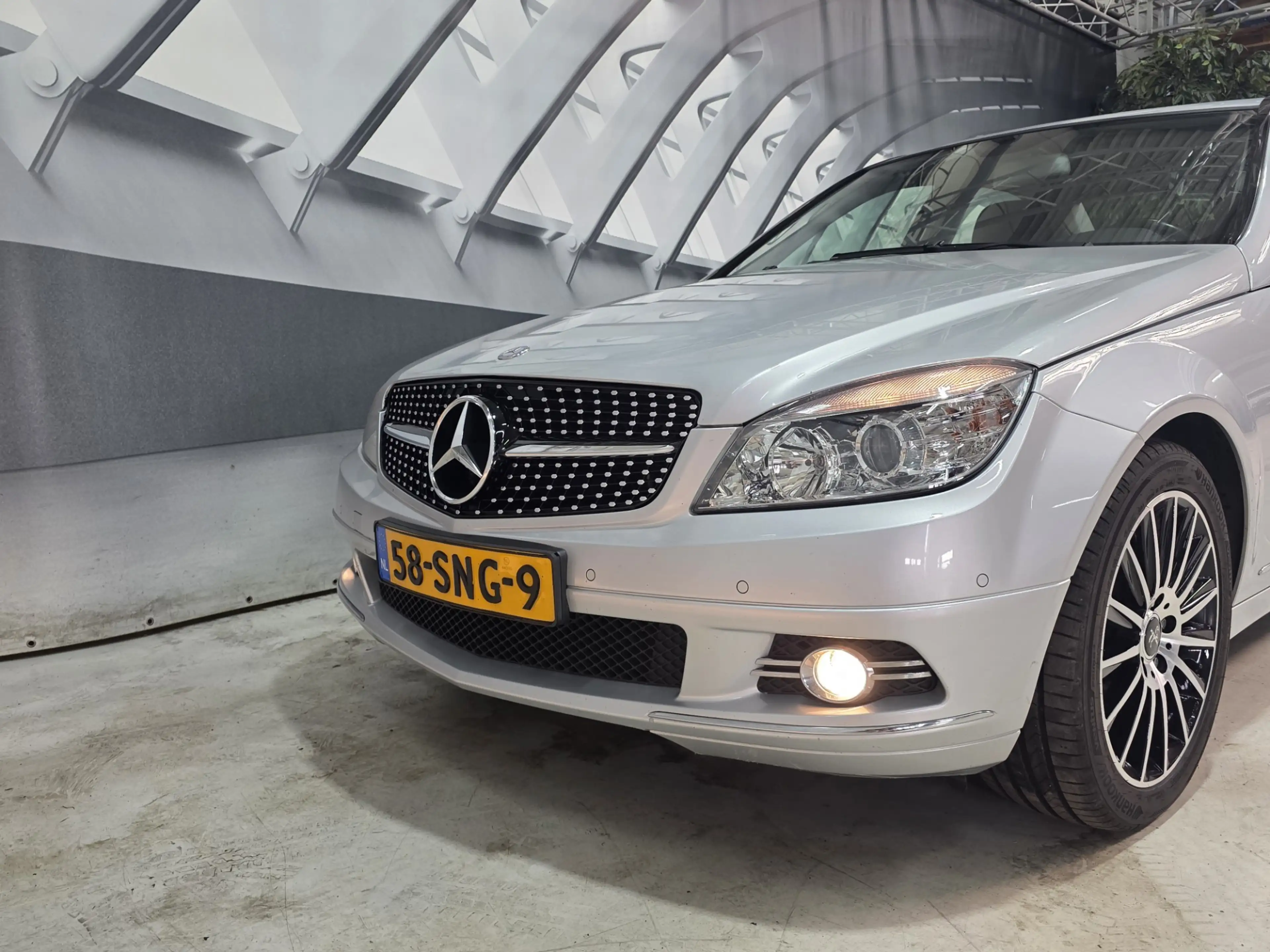 Mercedes-Benz C 180 CGI Avantgarde business Class half leer — photo 10
