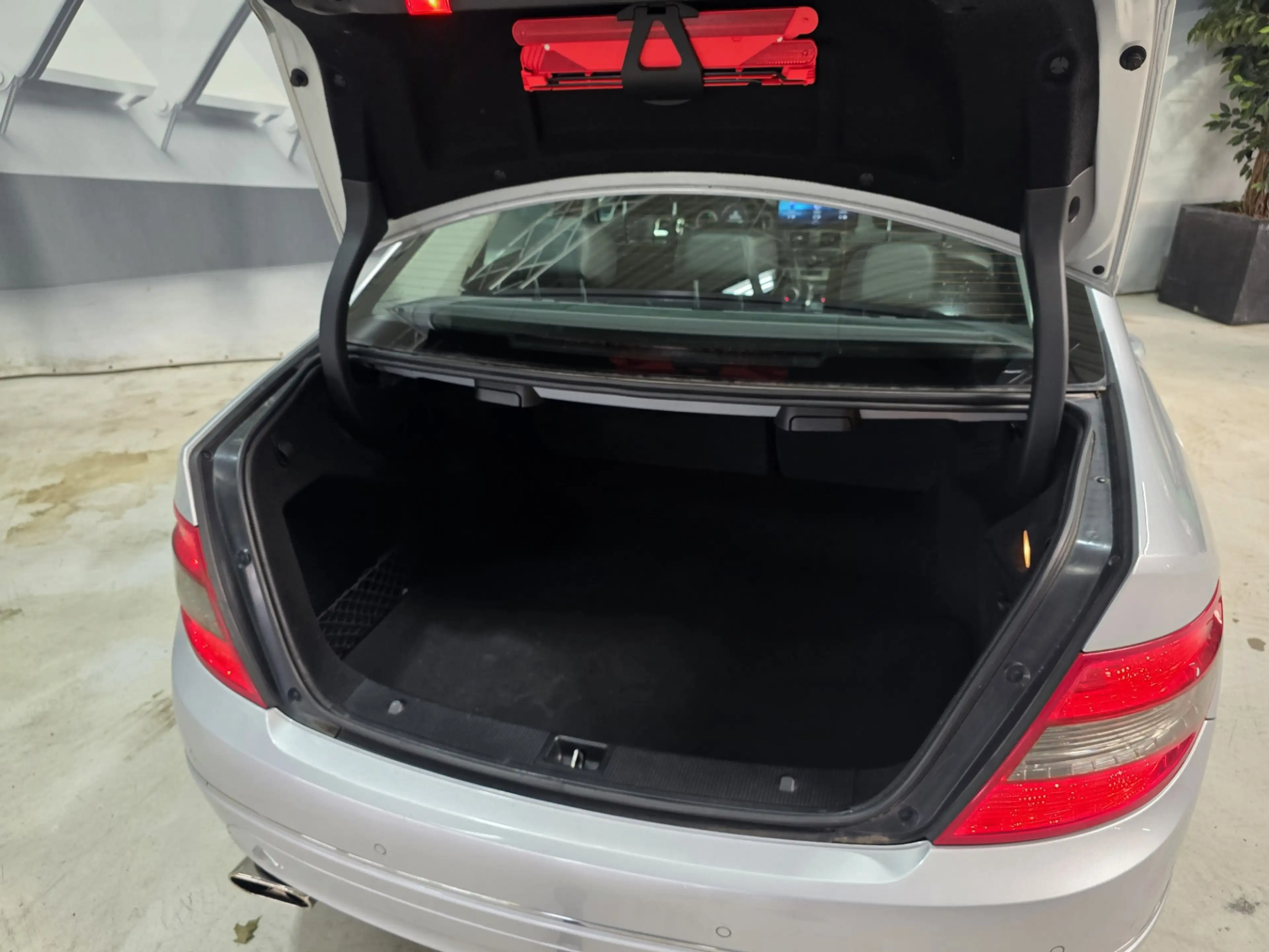 Mercedes-Benz C 180 CGI Avantgarde business Class half leer — photo 13