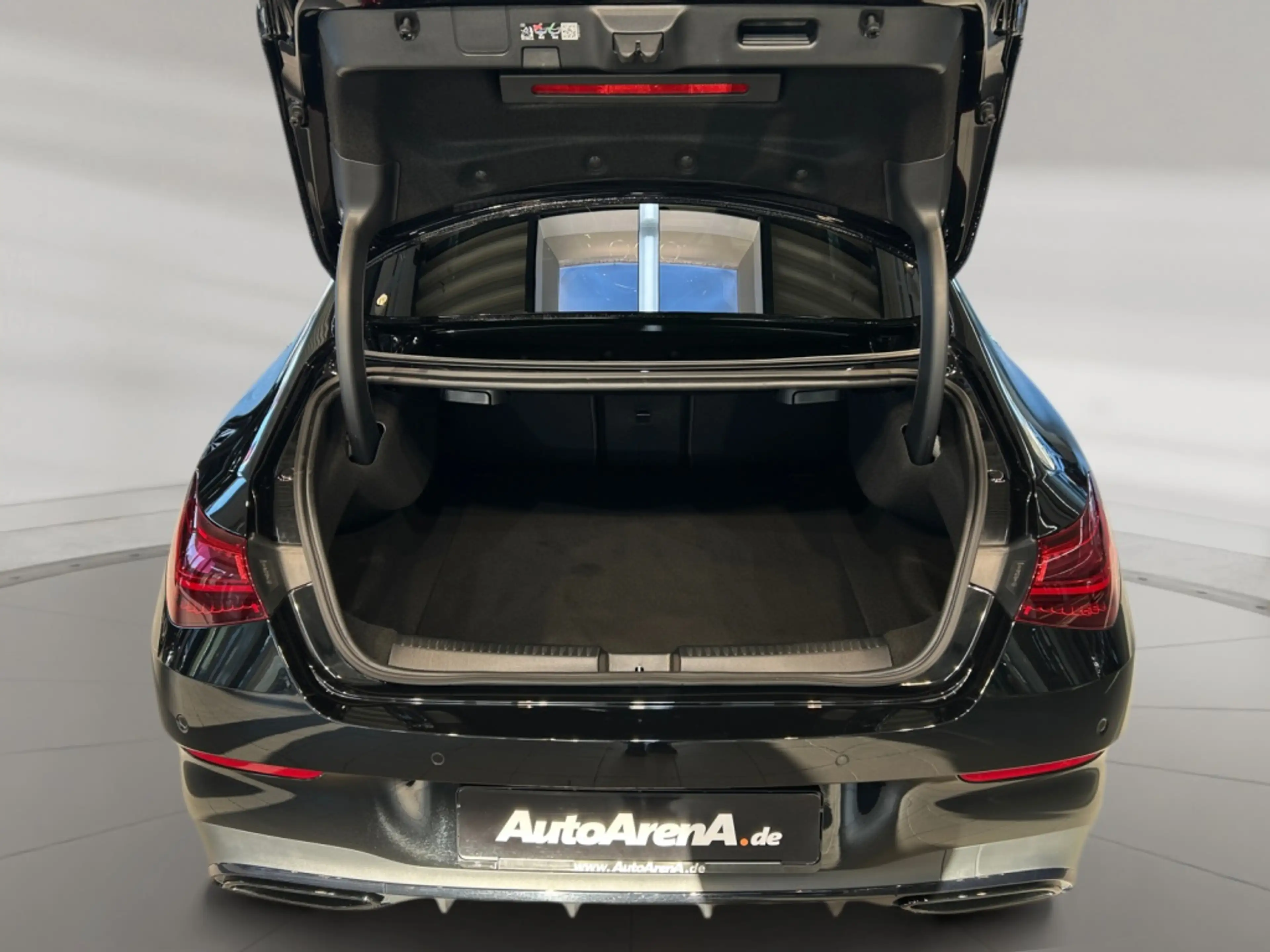 Mercedes-Benz CLA 200 Coupe AMG AMG+MBUX+MBeam+Night+Wide+Cam — photo 13
