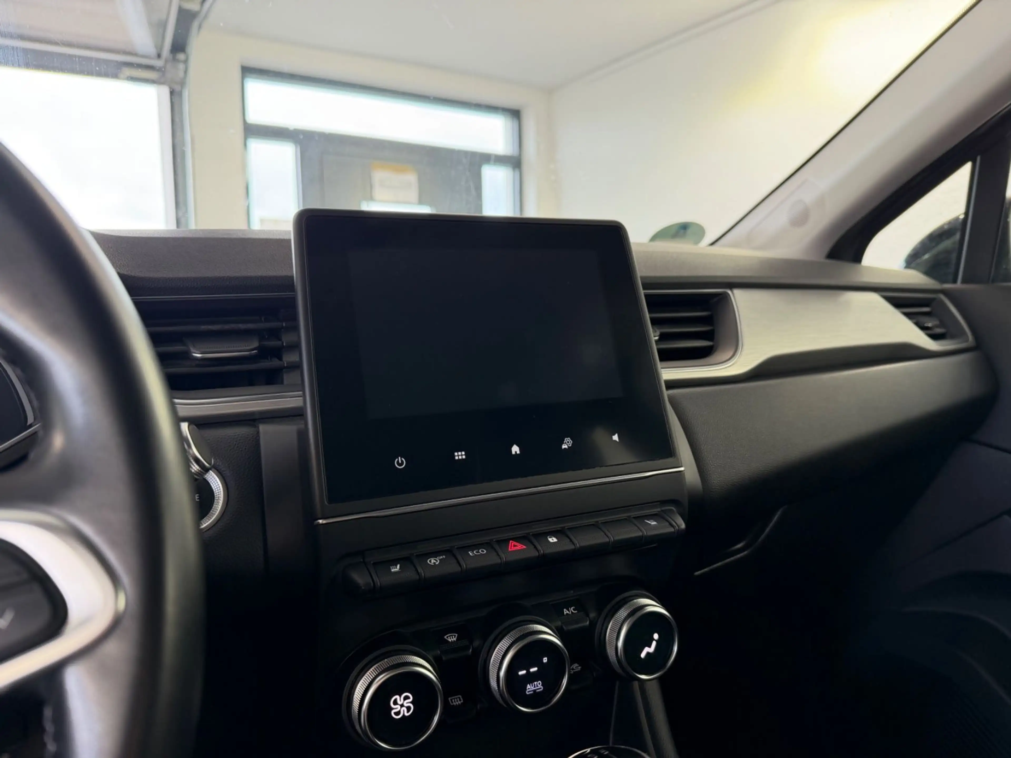Renault Captur II Intens — photo 14