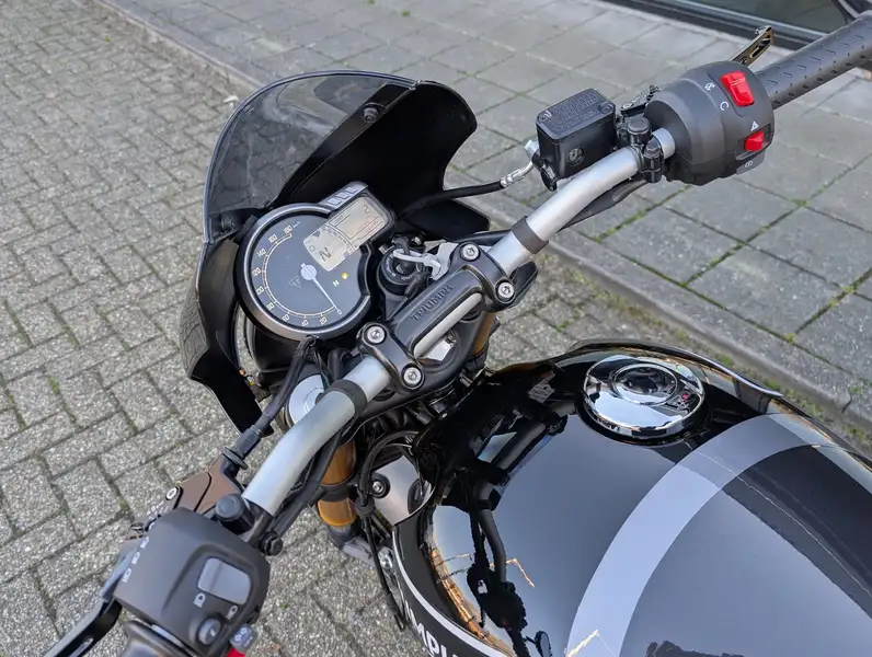 Triumph Speed 400 - foto 2