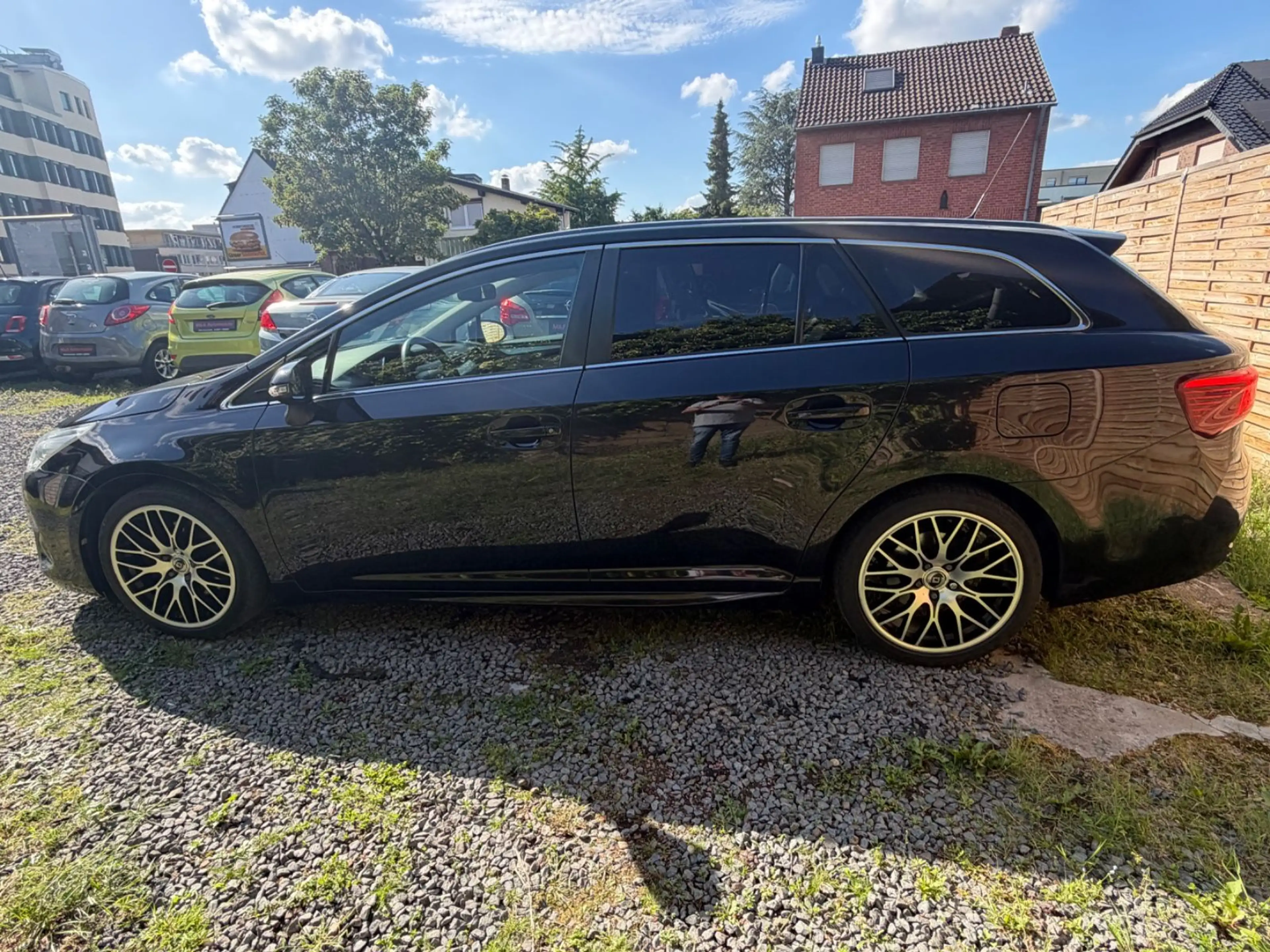 Toyota Avensis Touring Sports Business Edition*SCHECK* — photo 6