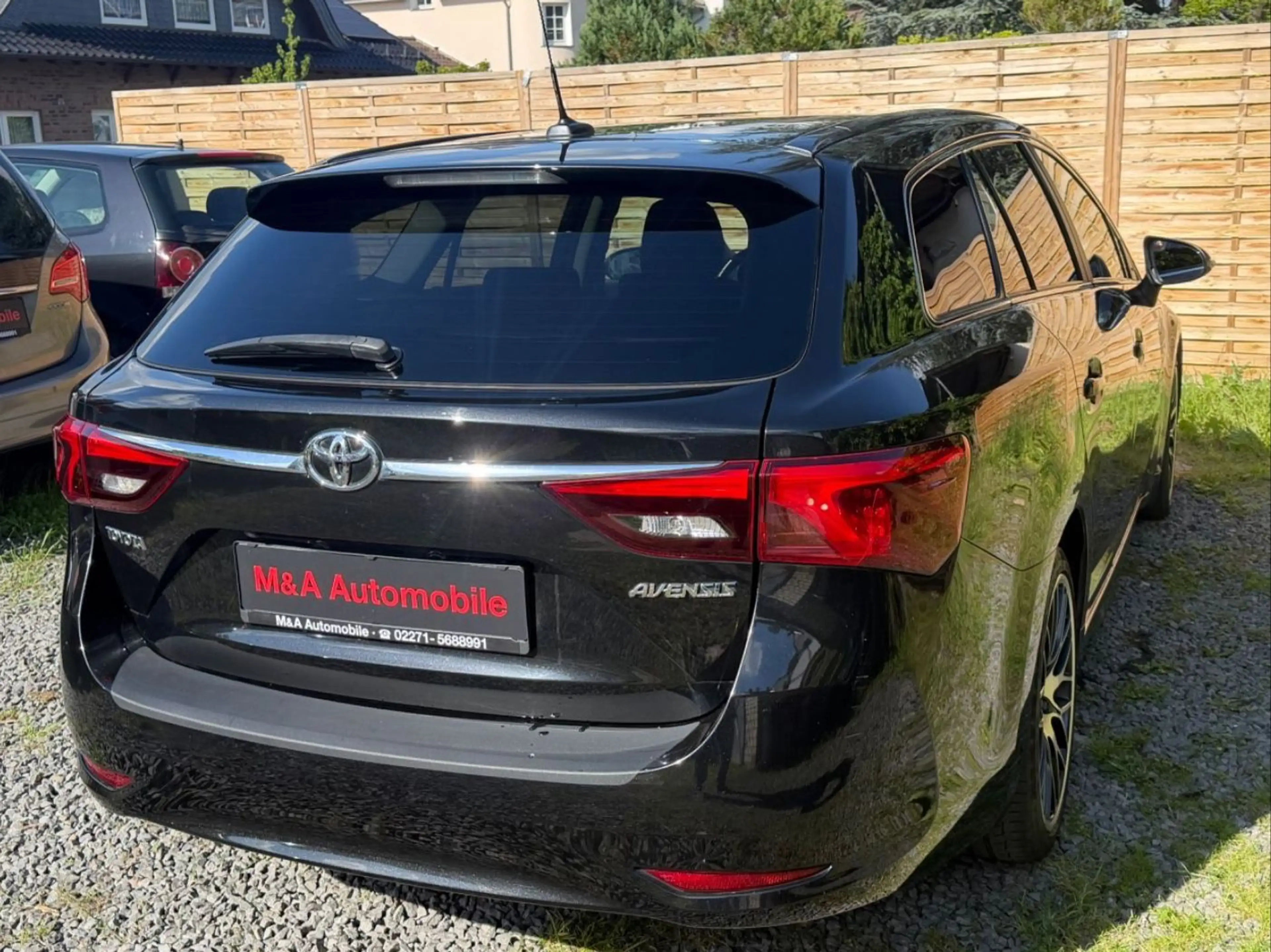 Toyota Avensis Touring Sports Business Edition*SCHECK* — photo 7