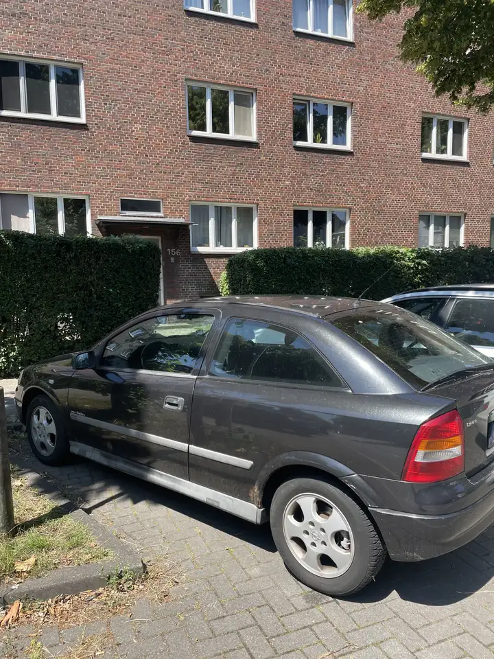 Opel Astra 1.6 Edition 100, foto 2