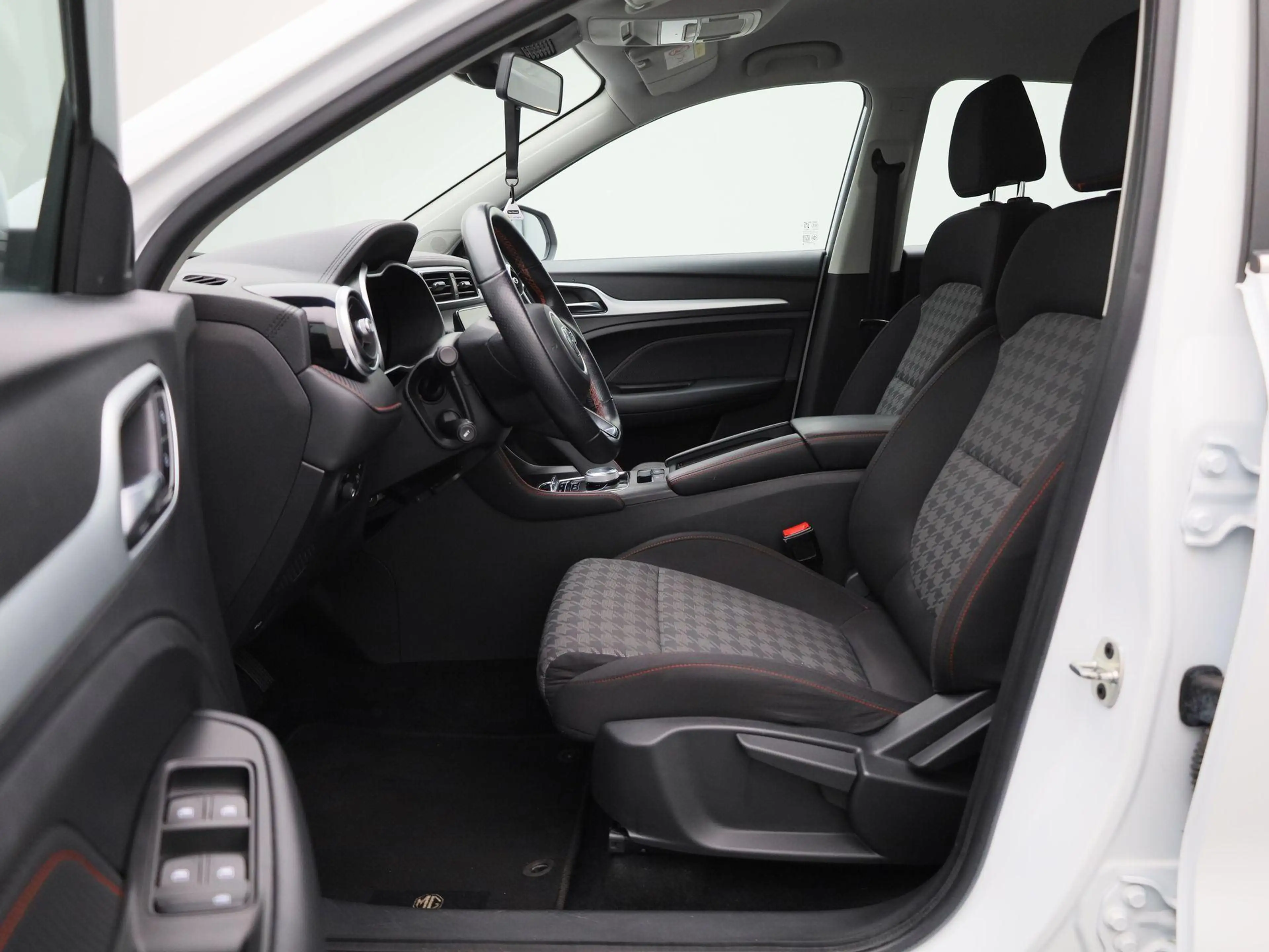 MG ZS Long Range 72 kWh Comfort | WORDT VERWACHT | — photo 11