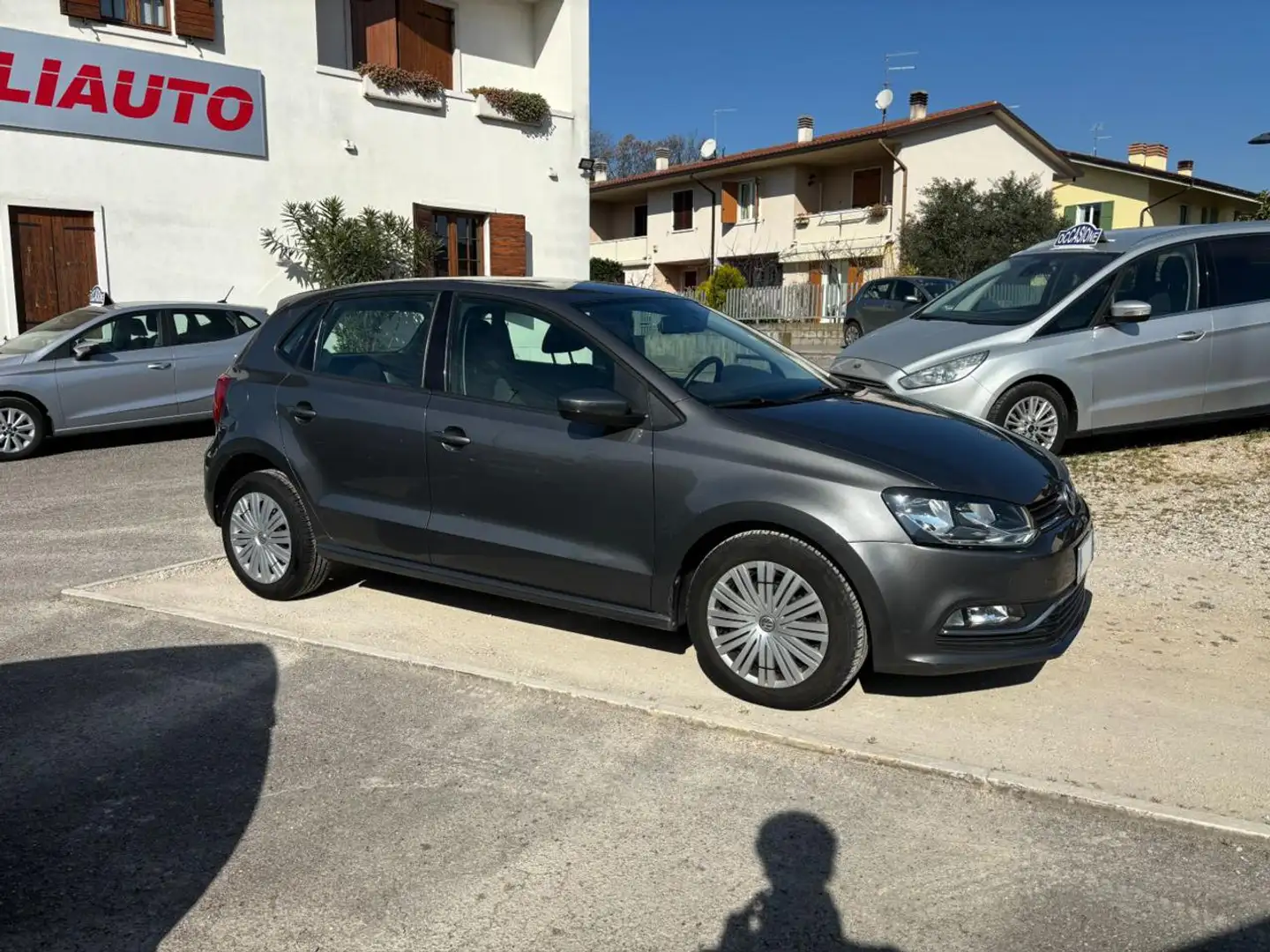 Volkswagen Polo 1.4 TDI 5p. Comfortline NEOPATENTATI Gris - 2