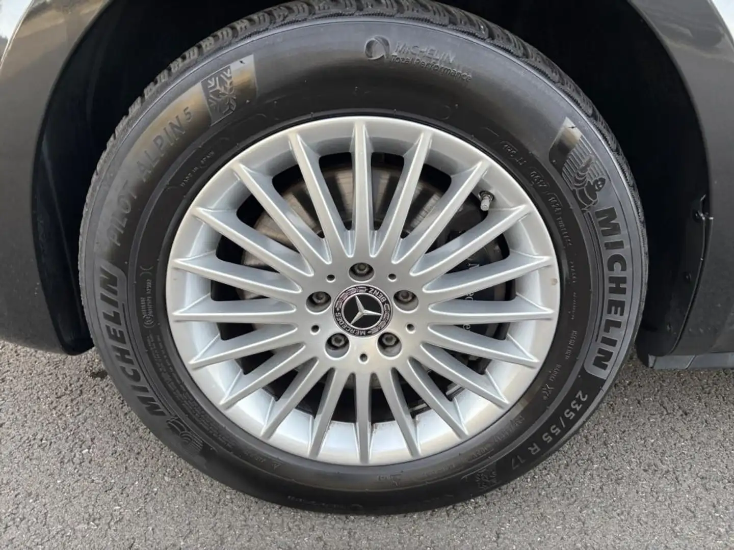 Mercedes-Benz V 220 d STYLE Lang MultiBeam/360° Kamera/AHK Grau - 2