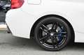 BMW 240 Cabrio Sport-Aut. Navi* Key* Kamera* 18 * White - thumbnail 35