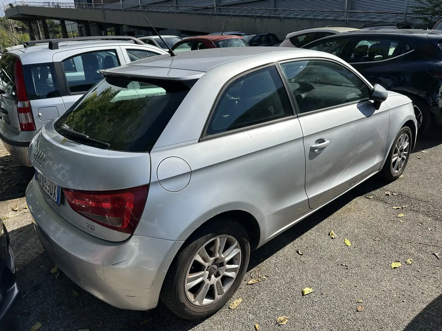 Audi A1 1.6 tdi Ambition 105cv motore da rivedere - 2