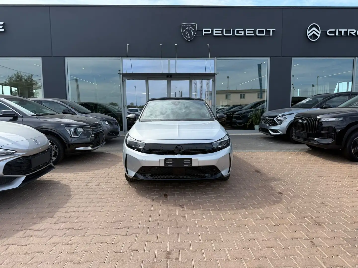 Opel Corsa Corsa VI 2024 1.2 GS s Argento - 2