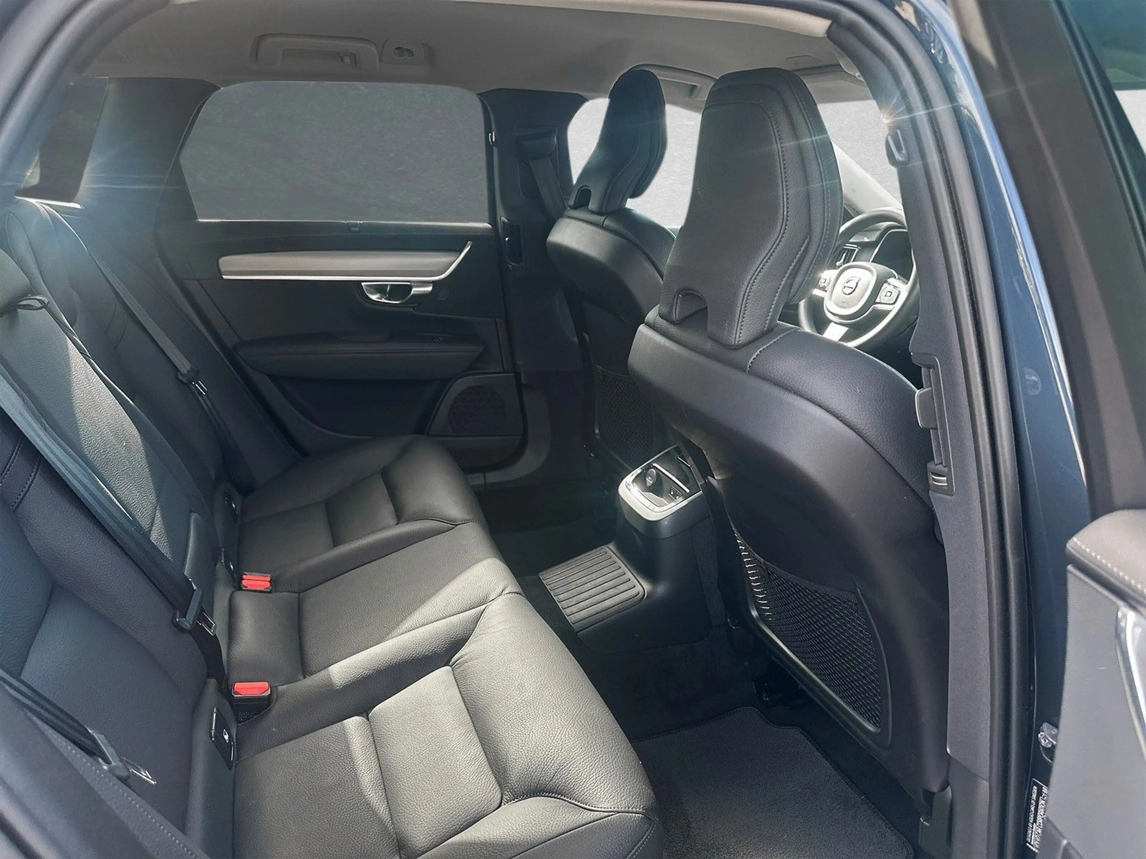 Volvo V90 T8 AWD Plus Dark Automatik ACC BLIS — photo 5