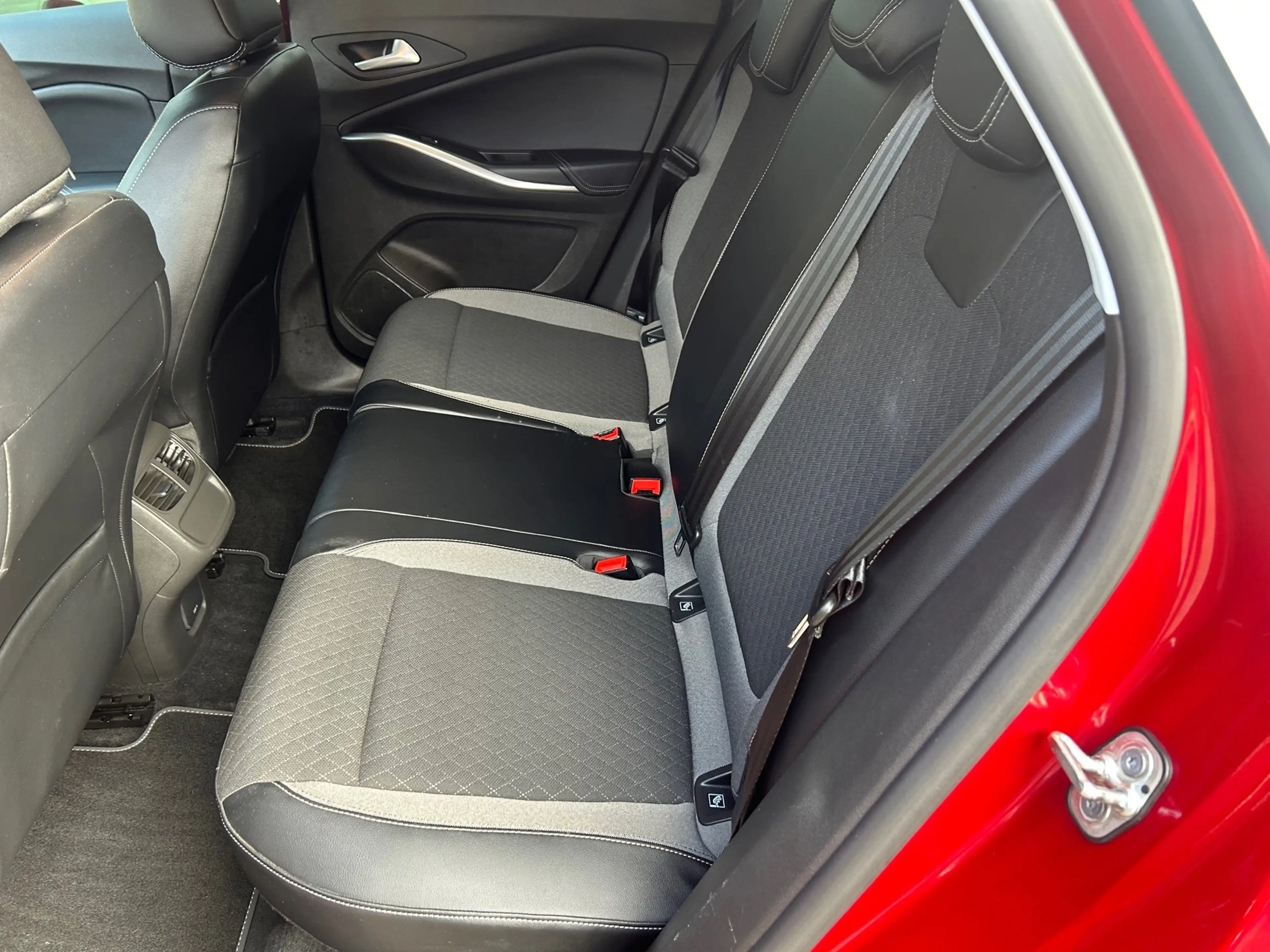 Opel Grandland 1.2T Business Elegance AUTOMAAT, AFN. TREKHAAK — photo 10