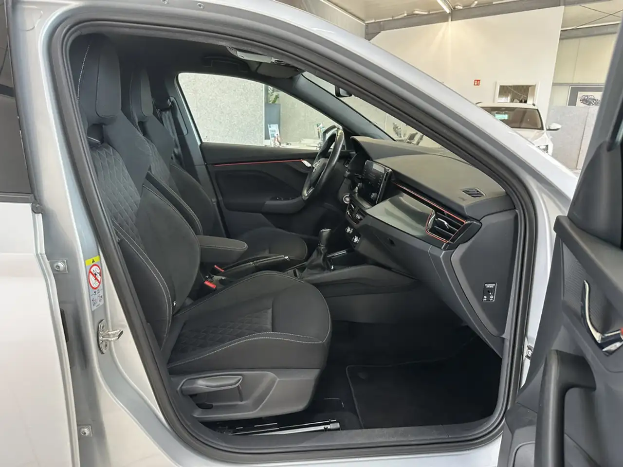 Skoda Scala 1.6 TDI Ambition KLIMA PDC SHZ LED, миниатюра 18