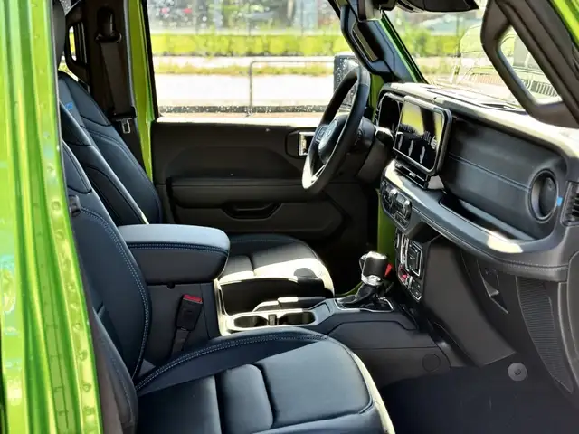 Jeep Wrangler view 8