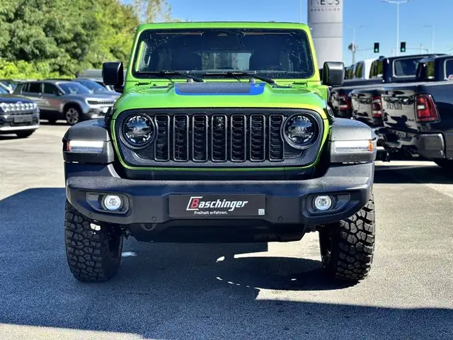 Jeep Wrangler view 2
