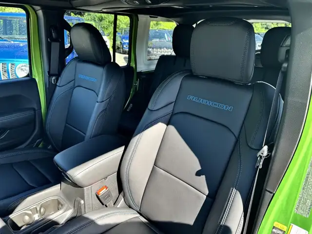 Jeep Wrangler view 11