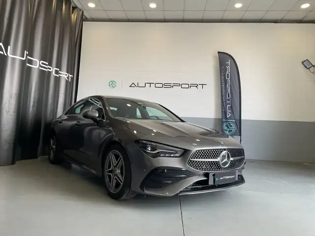 Mercedes-Benz CLA 180 CLA 180 Automatic AMG Line Premium