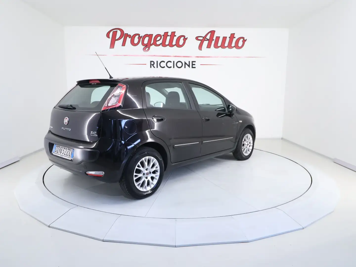 Fiat Punto Evo Punto III 2009 Evo 5p 1.4 Emotion Gpl 77cv NEOPAT Nero - 2