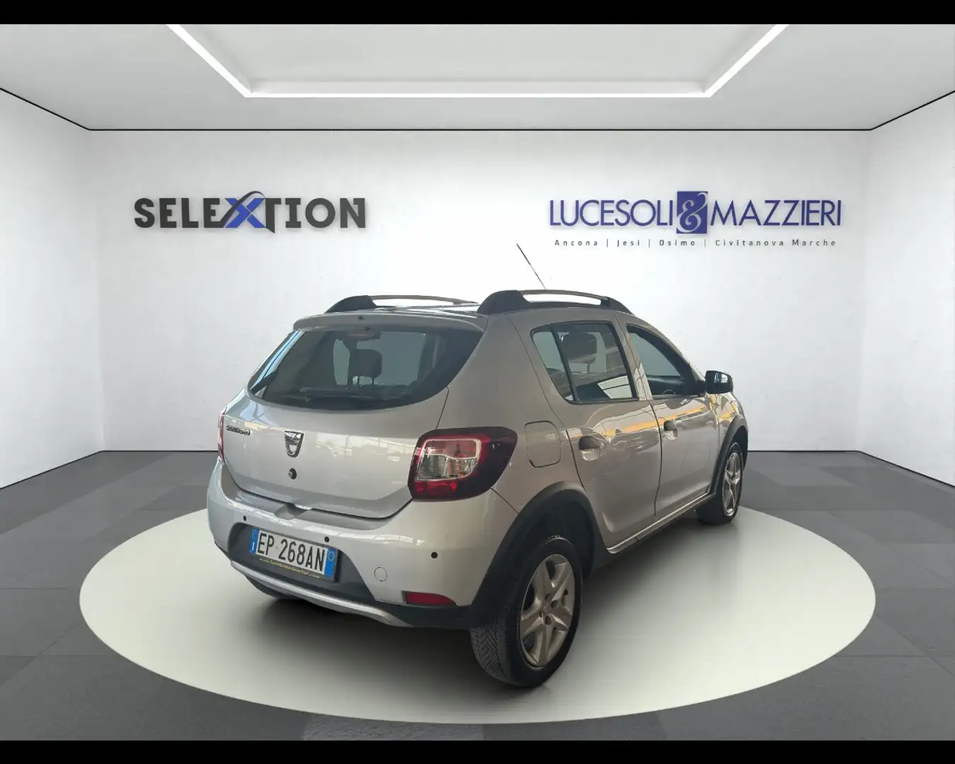 Dacia Sandero 2ª serie - Sandero Stepway 900 TCe 12V 90CV Grigio - 2