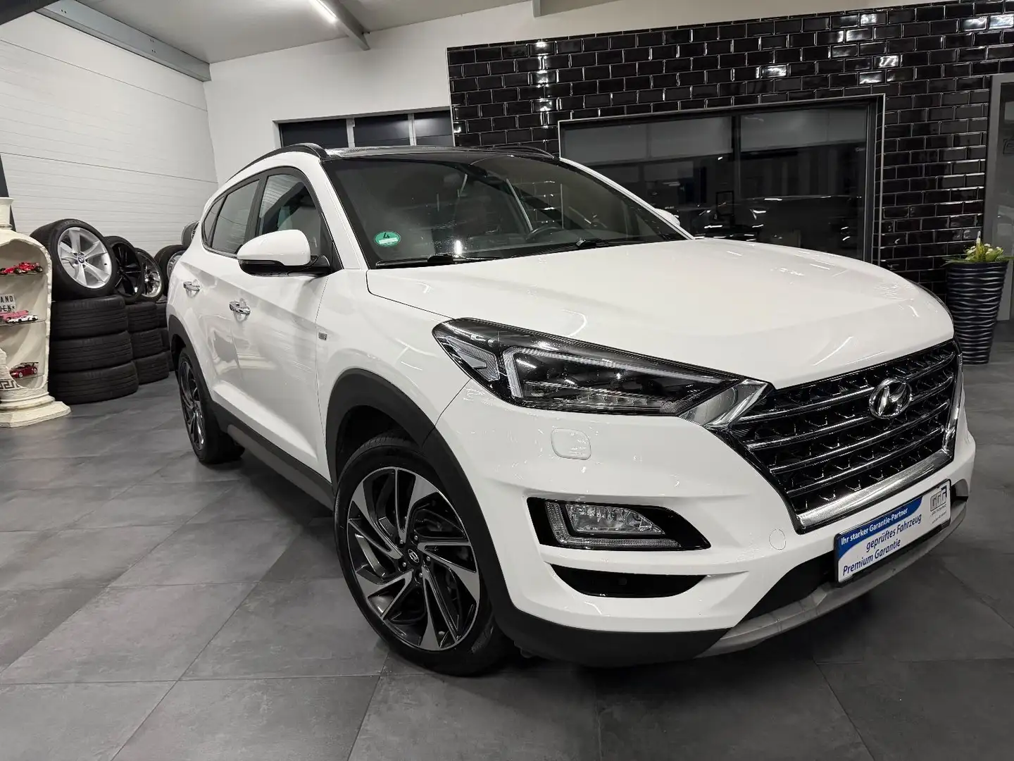 Hyundai TUCSON Premium Mild-Hybrid 4WD Weiß - 1
