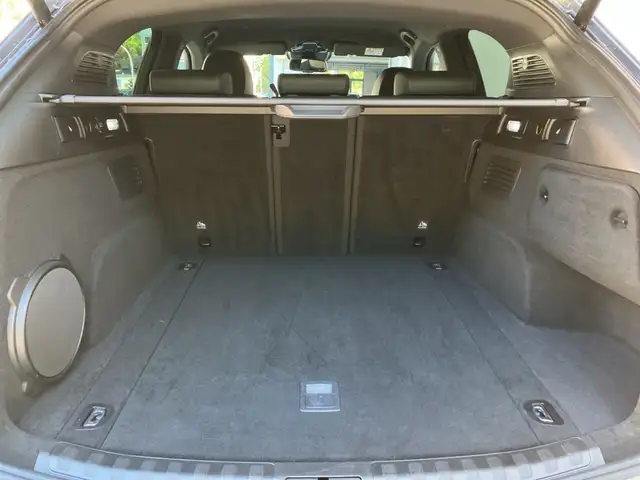 Alfa Romeo Stelvio view 12