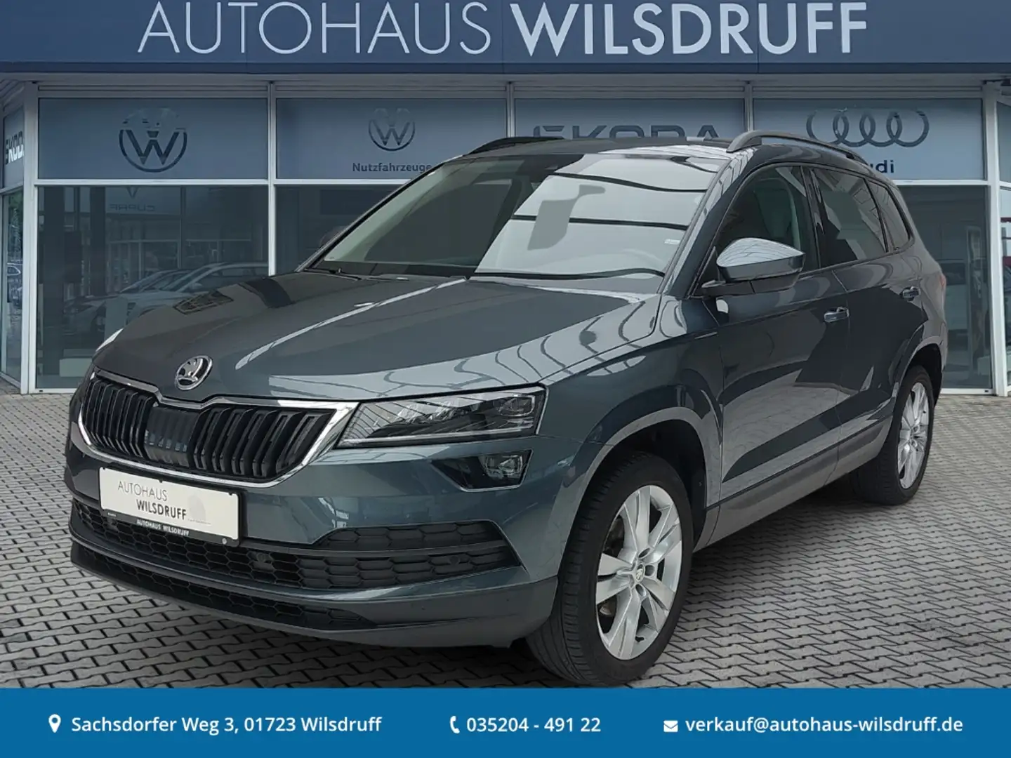 Skoda Karoq Style 1.5 TSI AHK Tempomat Navi Kessy Grau - 1