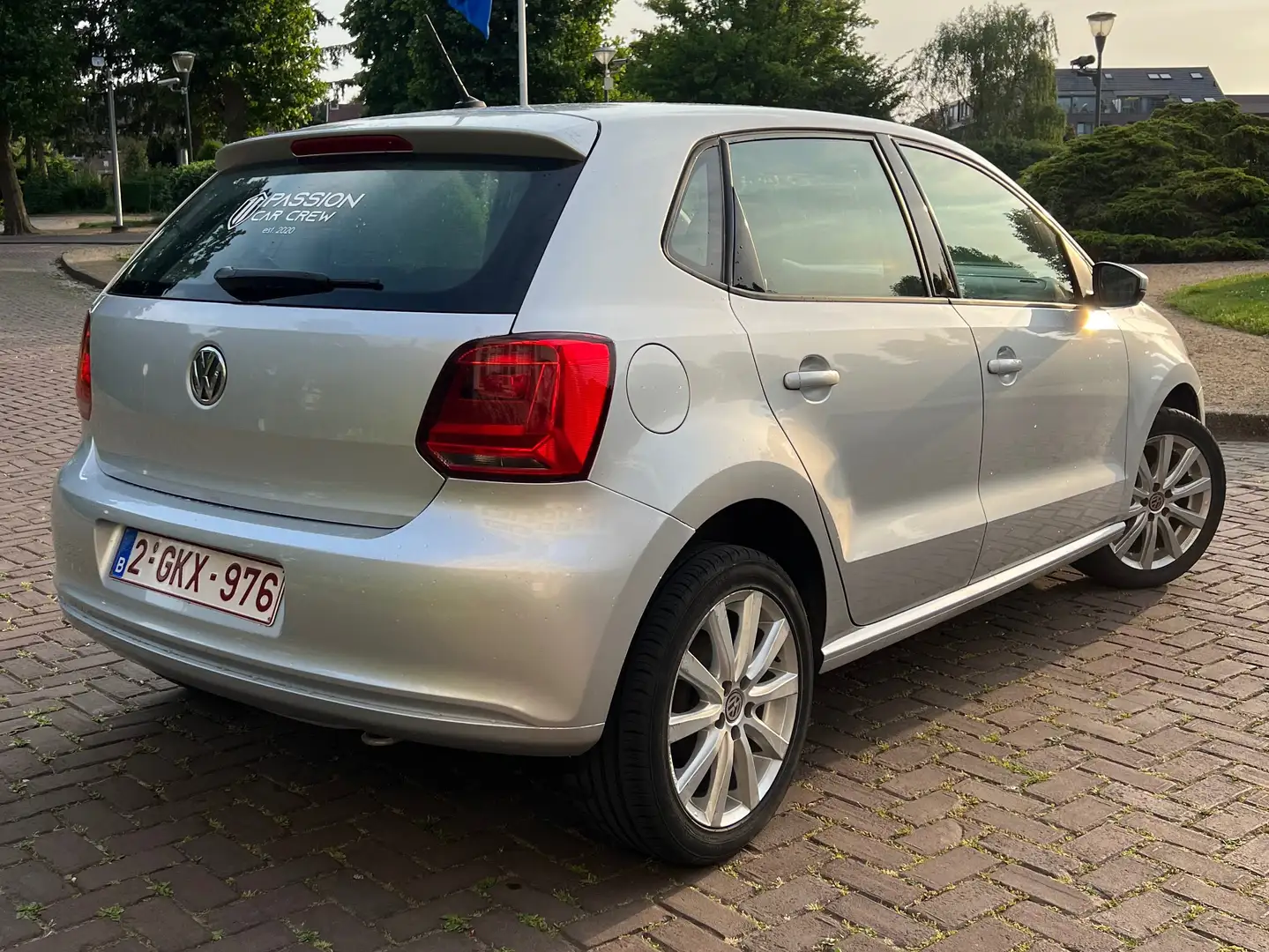 Volkswagen Polo Volkswagen Polo 1.0i - tres bon etat - carnet OK Zilver - 2