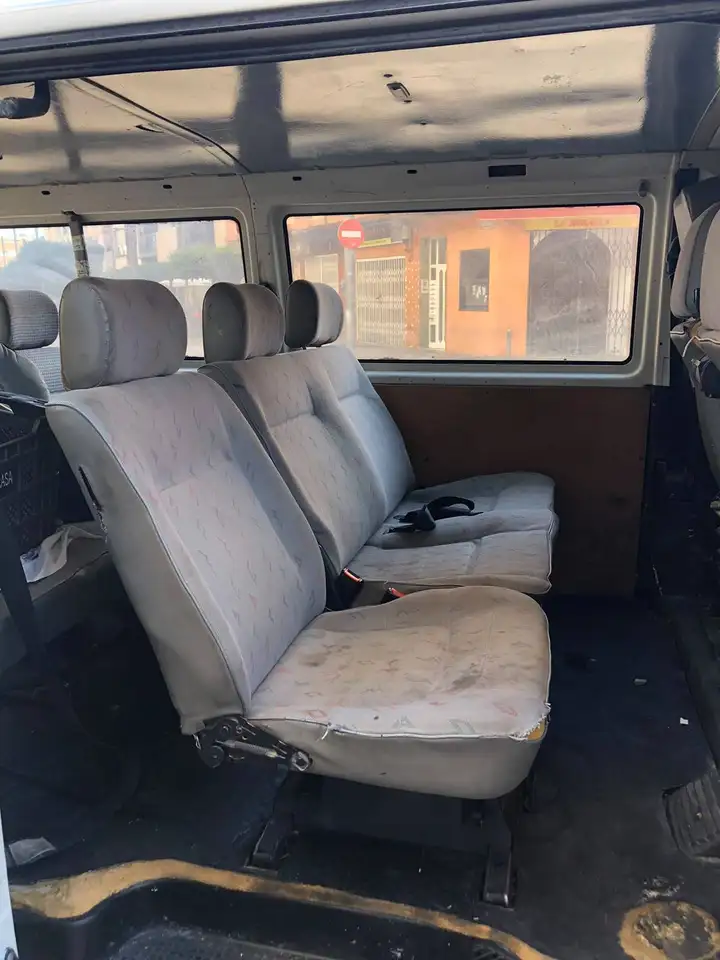Volkswagen Transporter 2.5 TDi, foto 6
