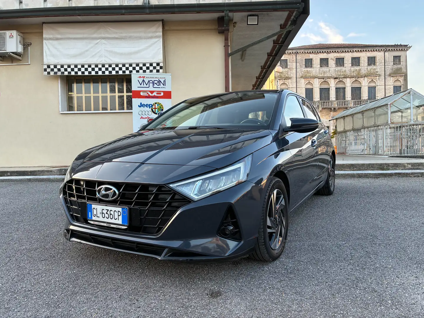 Hyundai i20 1.2 MPI GPL Connectline *PREZZO REALE* Blau - 1