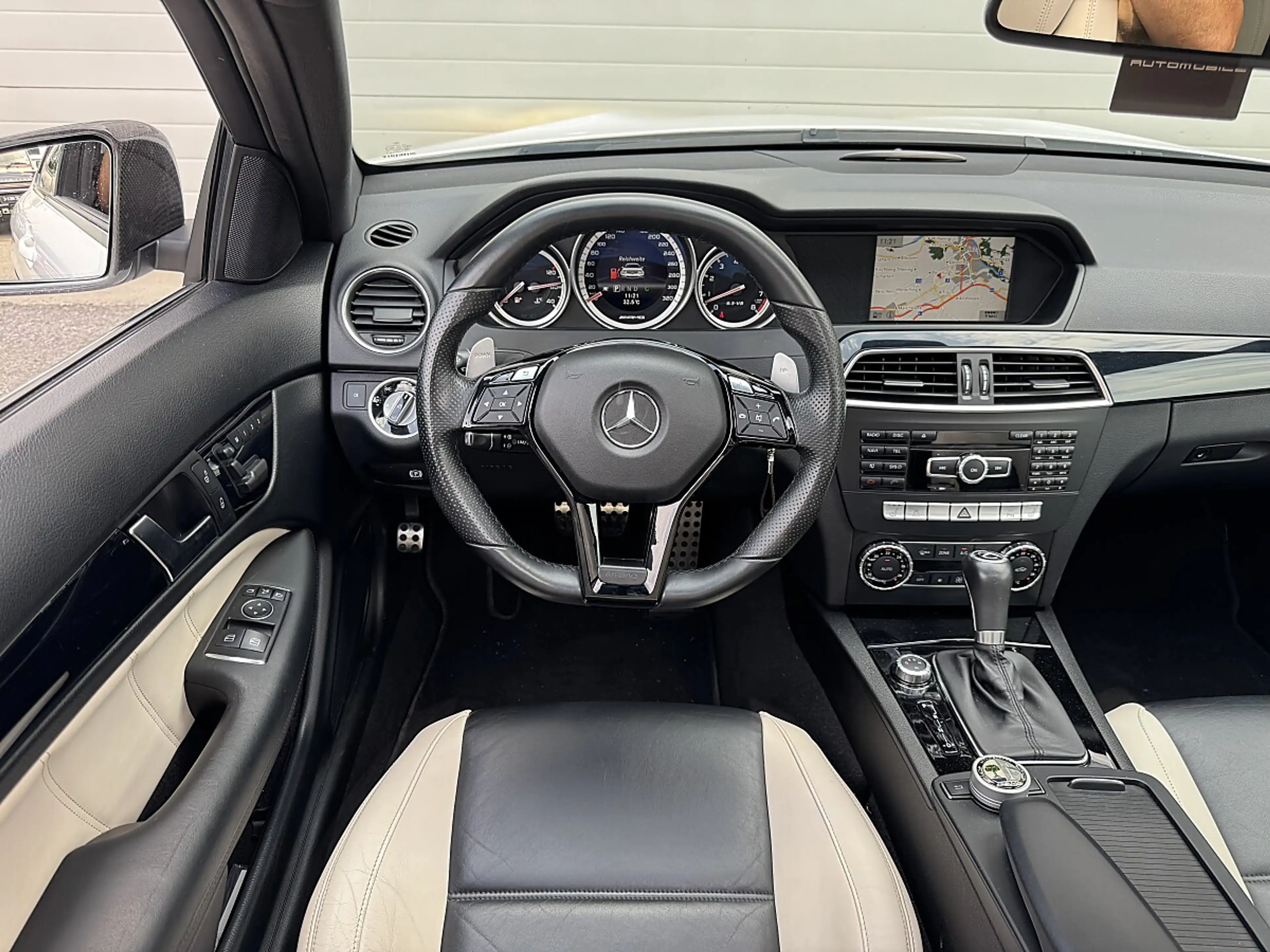 Mercedes-Benz C 63 AMG Coupe Aut. — photo 9