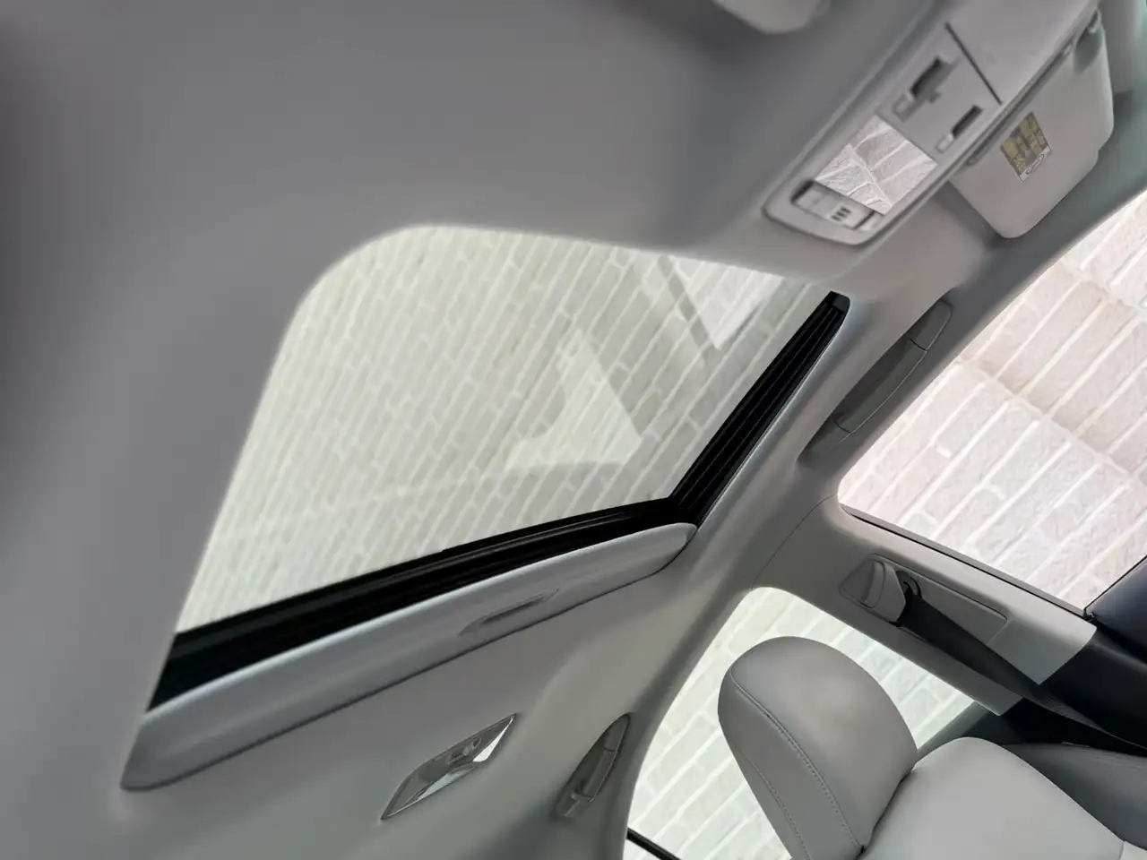 Lexus HS снимка Lexus HS