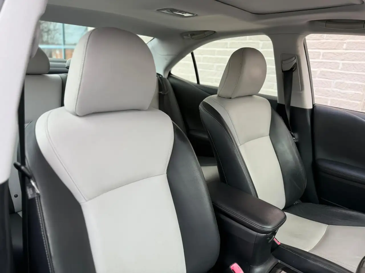 Lexus HS снимка Lexus HS