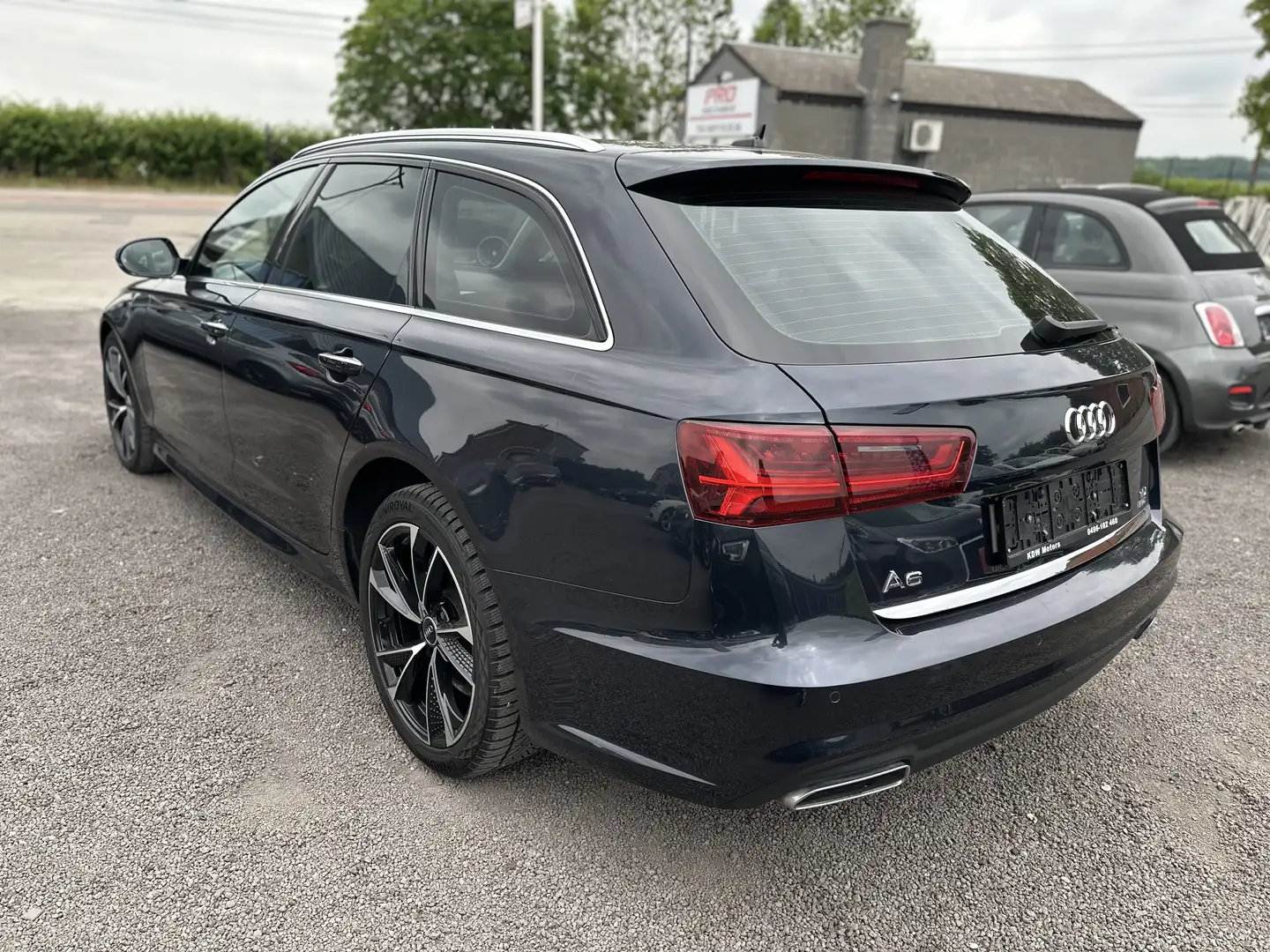 Audi A6 Avant 2.0 TDi ultra Edition S tronic Bleu - 2