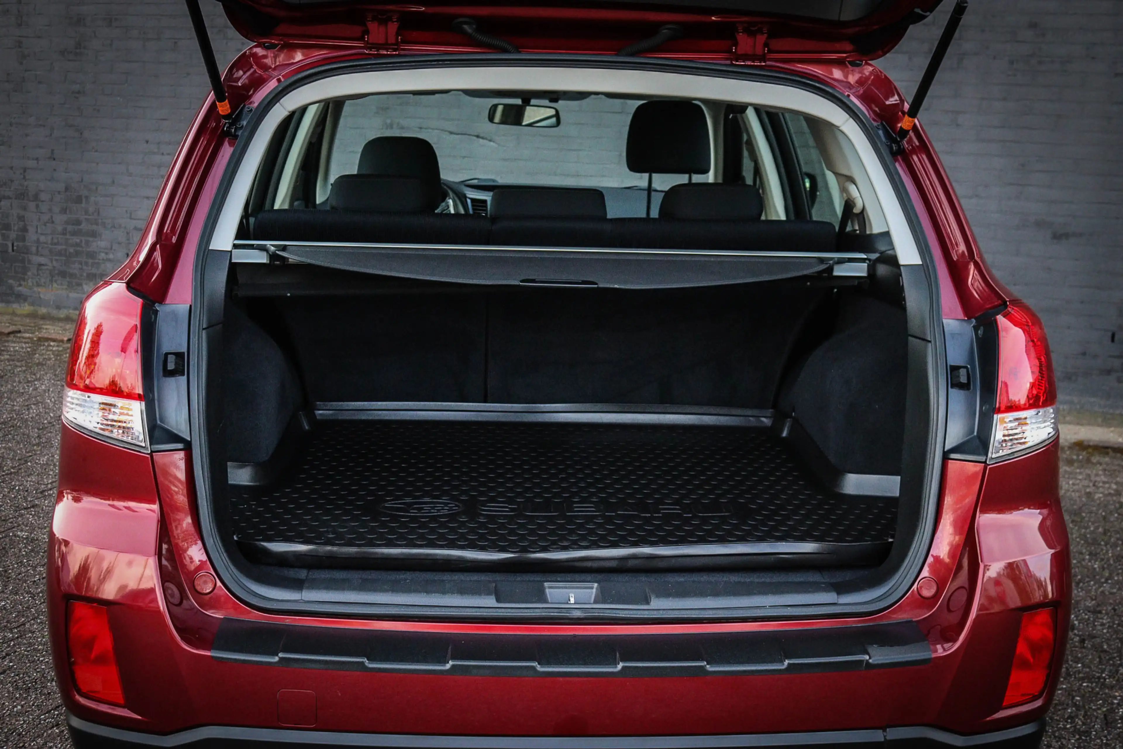 Subaru OUTBACK 2.5i-X Luxury van 18.950,- v. 17.950 — photo 15