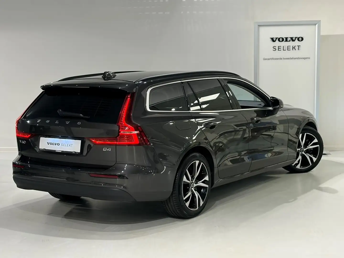 Volvo V60 B4 Mild Hybride Automaat Gris - 2
